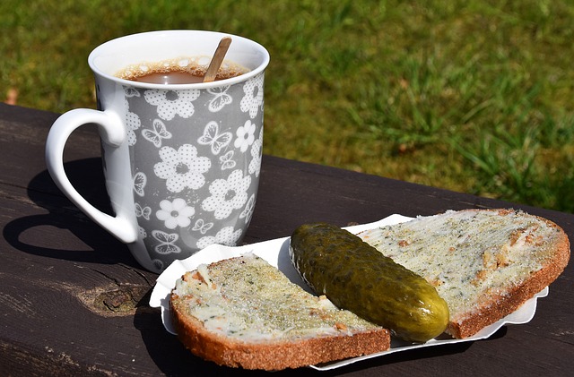 地带之间的 地带之间的